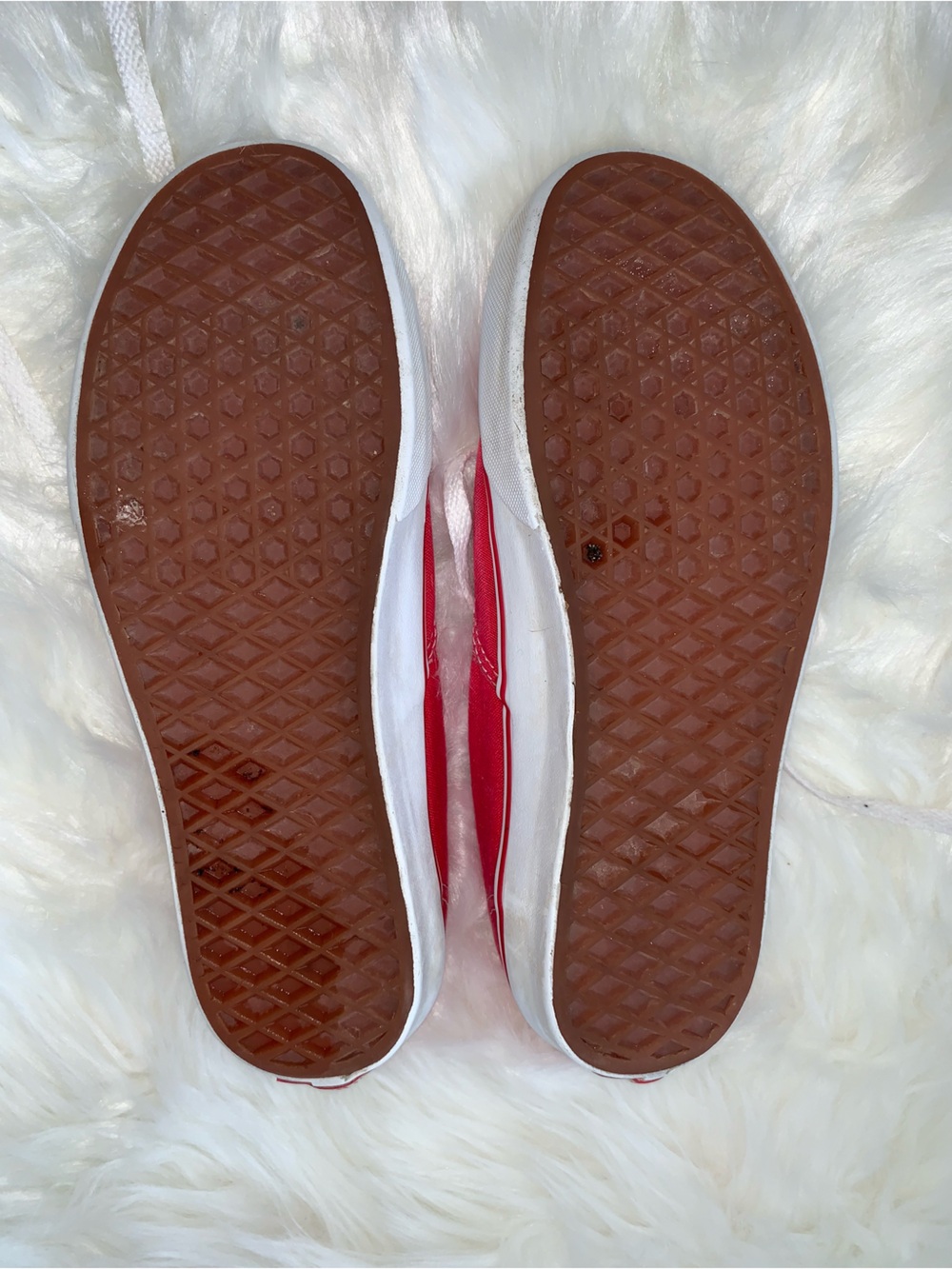 Vans Red Canvas Low-Top Sneakers with White Laces - Size Women 8 - Picture 5 of 6